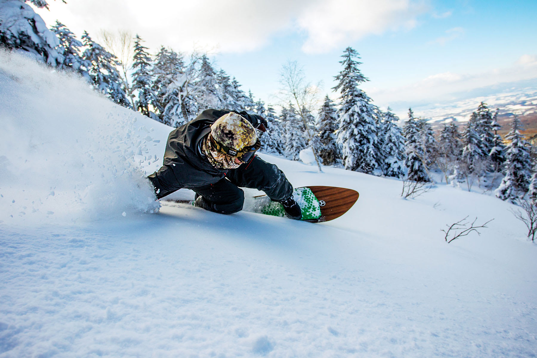 Collected: 5 Prime Powsurfers for Binding-Free Boarding - Snowboarder