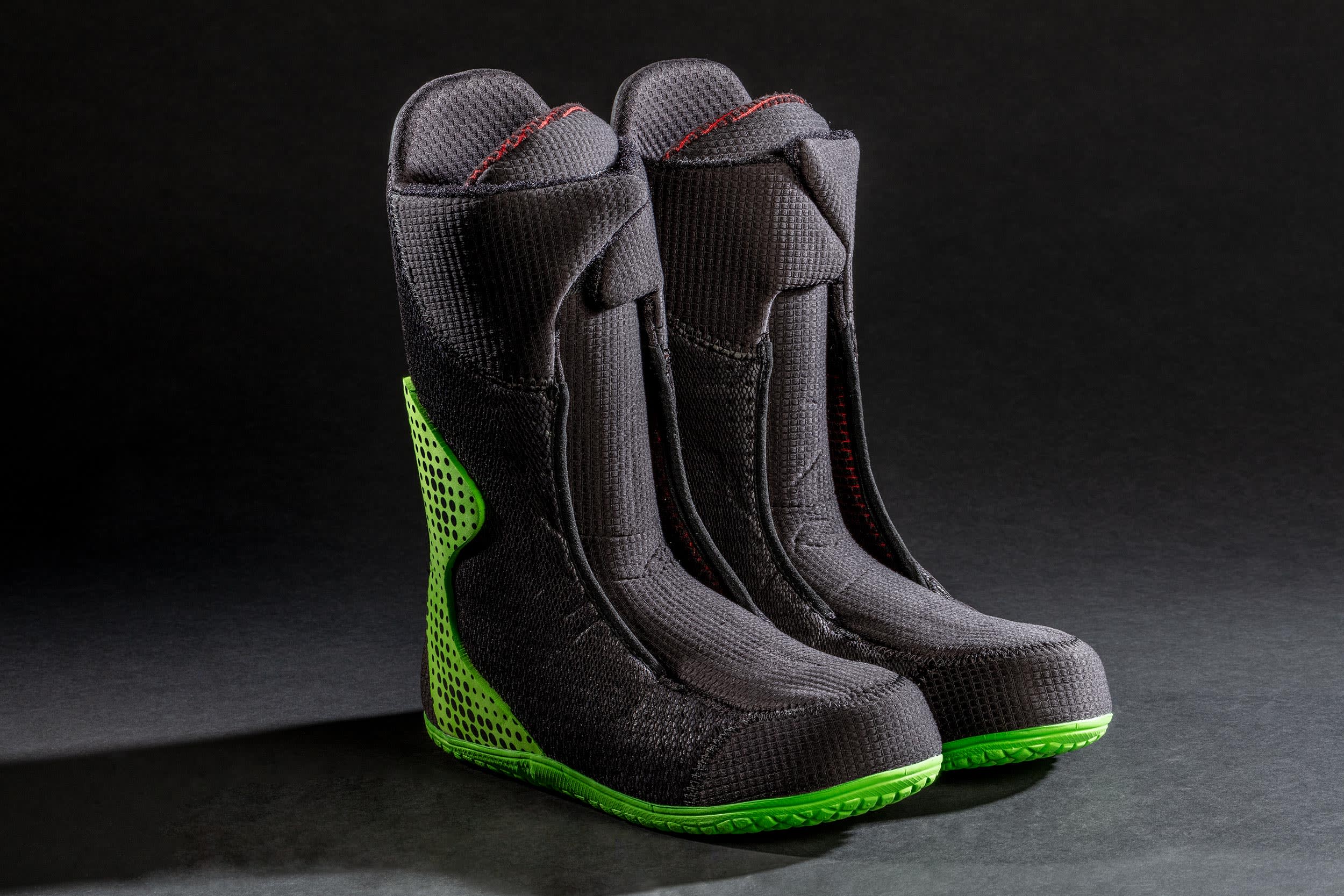 Burton Ion Boa: Snowboarding Gear Lookbooks 2018 - 2019 - Snowboarder