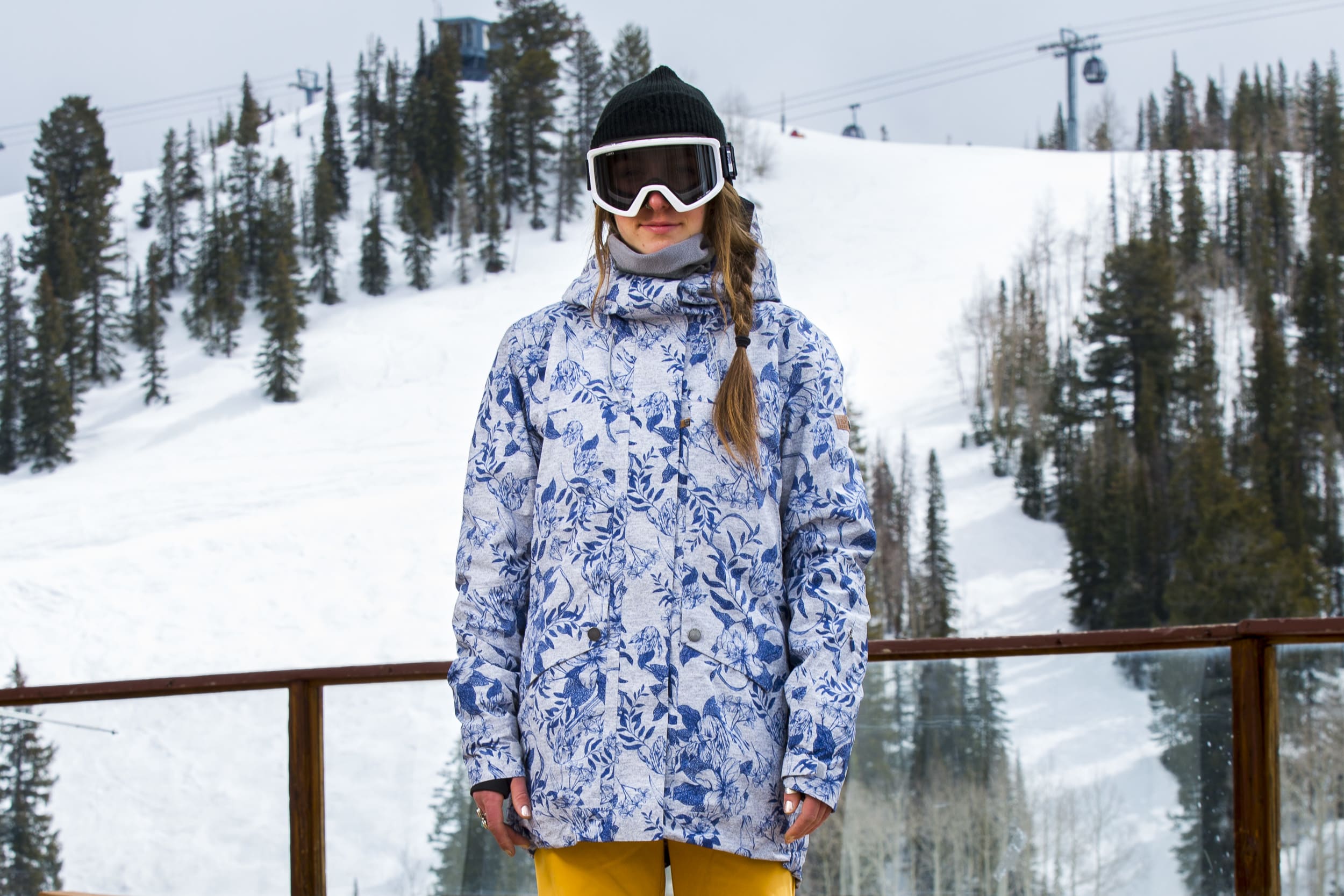 Highlines: Top 2020 Roxy Outerwear Available Now - Snowboarder