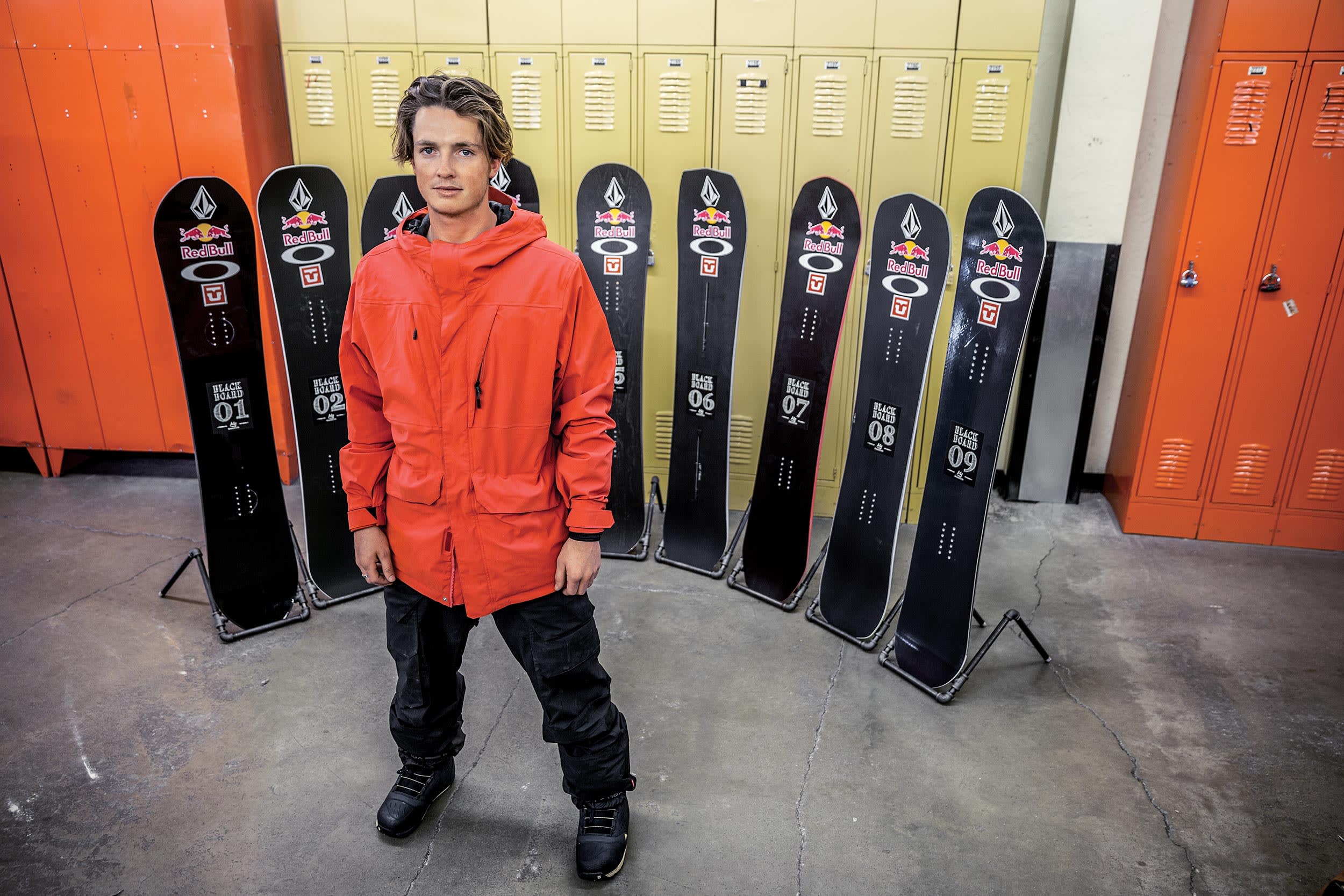 2018 DC Space Echo Snowboard Review - Blackboard Experiment with